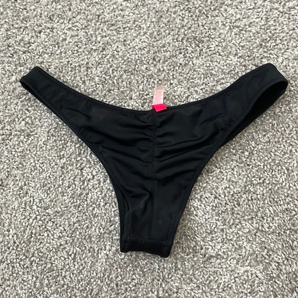 Victoria’s Secret Black Two Piece Cheeky Bikini - Size 34B/S - Picture 7 of 10